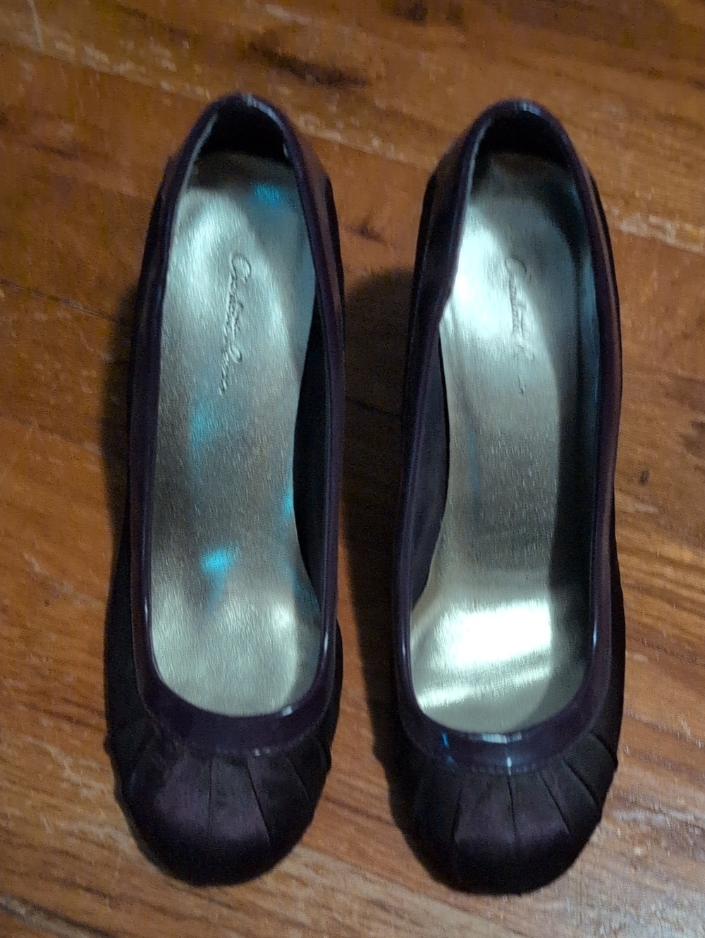 Women's Plum Round-Toe Pumps - Elegant Purple Heels